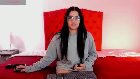 aliice_walker_ online show from 12/20/24, 03:42