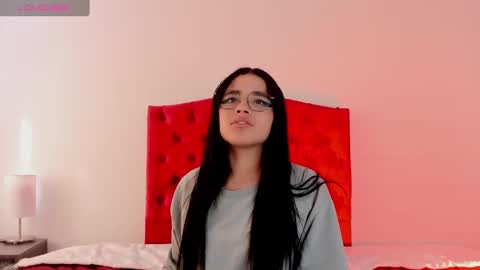 aliice_walker_ online show from 12/20/24, 06:45