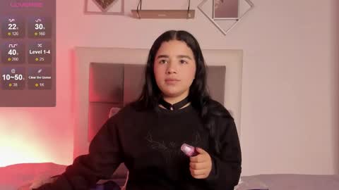 aliice_walker_ online show from 01/08/25, 12:26