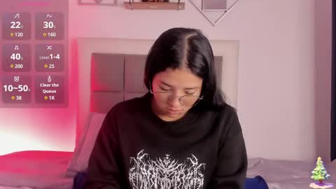 aliice_walker_ online show from 01/18/25, 12:04