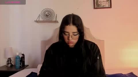 aliice_walker_ online show from 01/23/25, 01:35