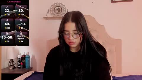 aliice_walker_ online show from 02/01/25, 04:44