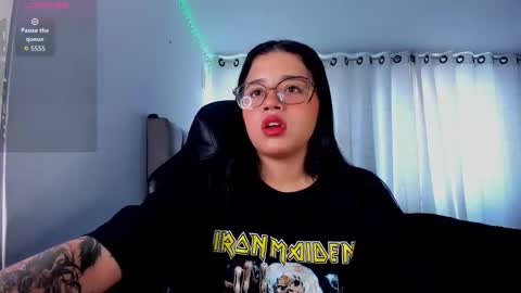 aliice_walker_ online show from 12/22/25, 03:31