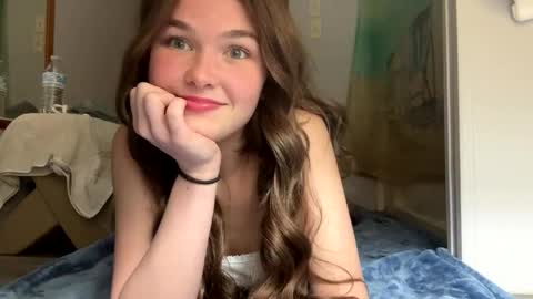 aliii1123 online show from 01/28/25, 02:43