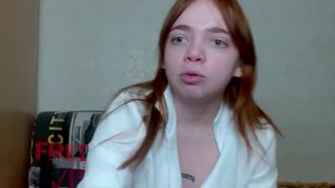 Snapshot of aliiice_stone chatting on 10/01/25, 04:35 Alice online show from 10/01/25, 04:35