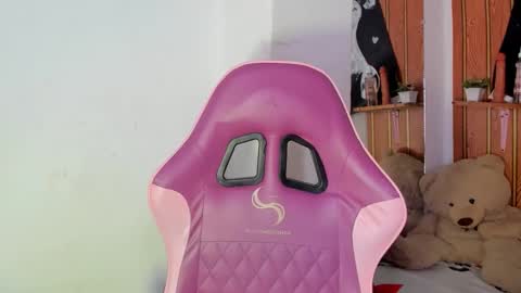 alika online show from 12/01/25, 01:38