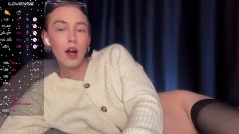 Snapshot of alina_flow chatting on 12/16/24, 08:05 Alexa online show from 12/16/24, 08:05