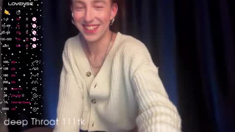 Snapshot of alina_flow chatting on 01/02/25, 08:13 Alexa online show from 01/02/25, 08:13