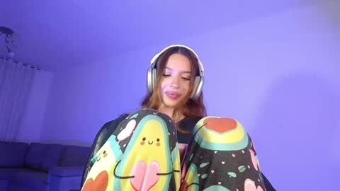 Snapshot of alina_lee01 chatting on 04/28/26, 02:27 NYX online show from 04/28/26, 02:27