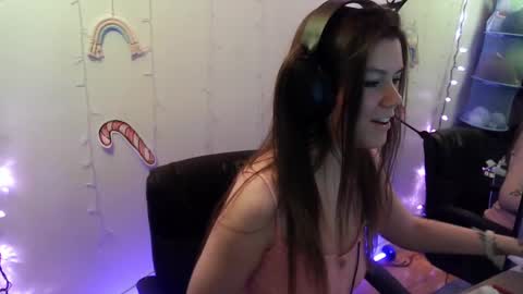 Snapshot of alina_nightshade chatting on 12/24/24, 03:49 Alina Nightshade online show from 12/24/24, 03:49