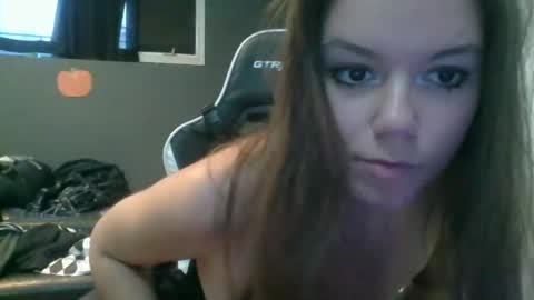 Snapshot of alina_nightshade chatting on 10/20/25, 08:31 Alina Nightshade online show from 10/20/25, 08:31