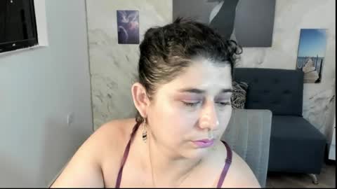 alinabozz1 online show from 06/12/26, 05:17