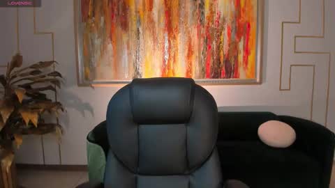 Snapshot of alinakravitz_ chatting on 11/14/25, 11:31 alinakravitz_ online show from 11/14/25, 11:31