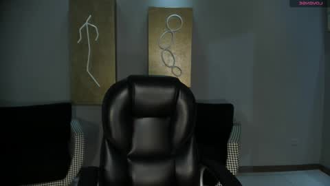 Snapshot of alinakravitz_ chatting on 11/17/25, 11:49 alinakravitz_ online show from 11/17/25, 11:49