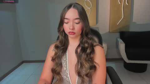 Snapshot of alinakravitz_ chatting on 11/19/25, 11:32 alinakravitz_ online show from 11/19/25, 11:32