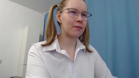 Snapshot of alinasei chatting on 01/10/26, 07:15 alinasei online show from 01/10/26, 07:15