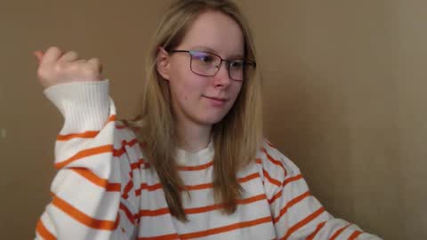 Snapshot of alinasei chatting on 02/17/26, 12:56 alinasei online show from 02/17/26, 12:56