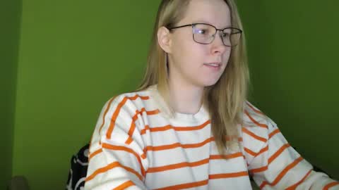 Snapshot of alinasei chatting on 03/02/26, 07:15 alinasei online show from 03/02/26, 07:15