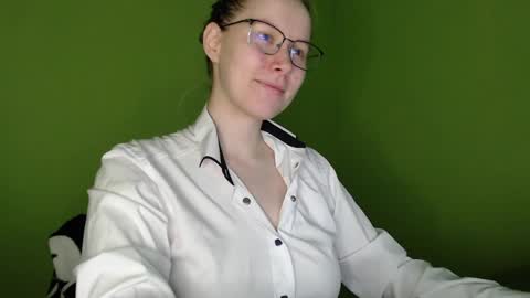 Snapshot of alinasei chatting on 03/28/26, 04:06 alinasei online show from 03/28/26, 04:06