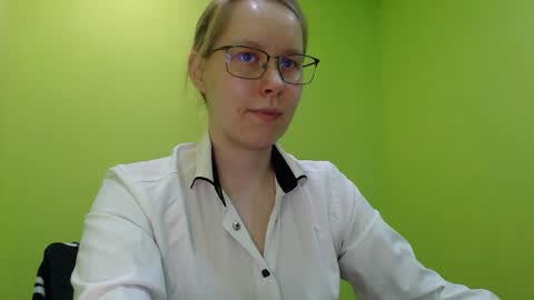 alinasei online show from 05/05/26, 01:19