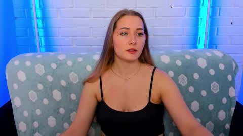 alinawise online show from 12/17/25, 01:22