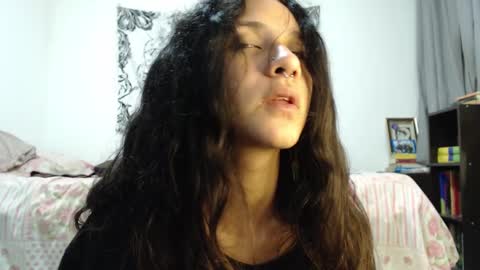 Snapshot of alinawoolf_ chatting on 01/28/25, 05:00  Ali  online show from 01/28/25, 05:00
