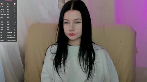 Snapshot of alinegreeeen chatting on 01/25/25, 09:26 Aline Greeeen online show from 01/25/25, 09:26