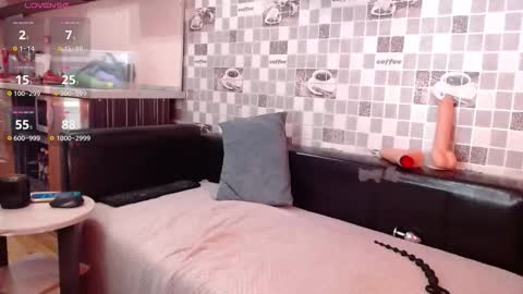 Snapshot of alinka4you chatting on 02/04/26, 11:49 Alinka online show from 02/04/26, 11:49