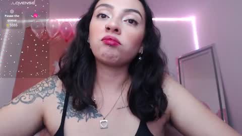 Snapshot of alisa__cain chatting on 01/05/25, 03:11 Alejandra online show from 01/05/25, 03:11