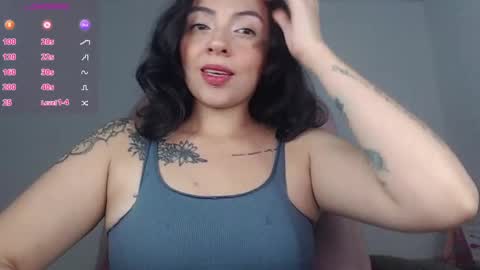 Snapshot of alisa__cain chatting on 10/08/25, 07:39 Alejandra online show from 10/08/25, 07:39