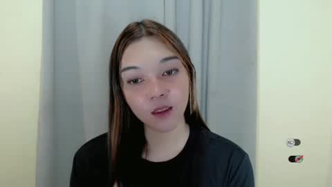 Snapshot of alisa_kiss_ chatting on 02/12/25, 12:01 Shanti xhey online show from 02/12/25, 12:01