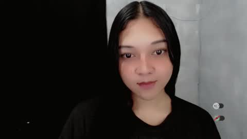 Snapshot of alisa_kiss_ chatting on 11/15/25, 11:18 Shanti xhey online show from 11/15/25, 11:18