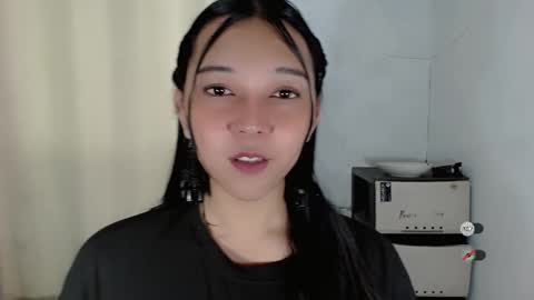 Snapshot of alisa_kiss_ chatting on 12/16/25, 02:49 Shanti xhey online show from 12/16/25, 02:49