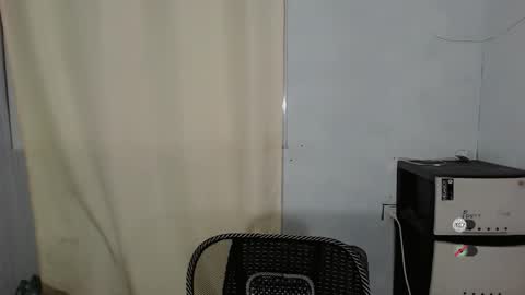 Snapshot of alisa_kiss_ chatting on 12/23/25, 05:27 Shanti xhey online show from 12/23/25, 05:27