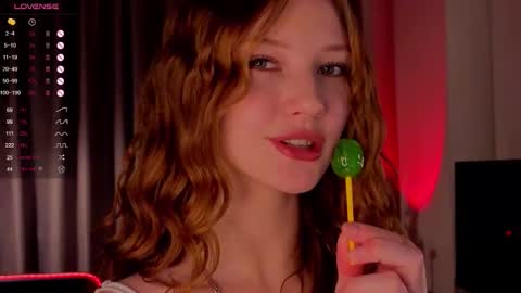 Snapshot of alisavine chatting on 11/25/25, 06:30 Alisa online show from 11/25/25, 06:30