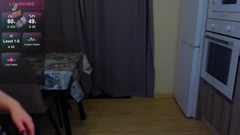 alise online show from 09/28/25, 03:06