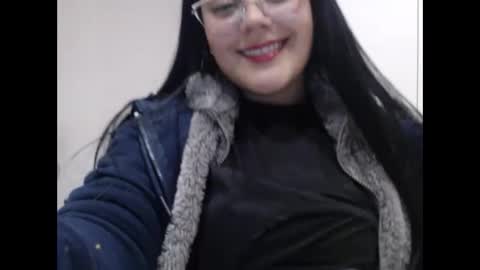 Snapshot of alisha_9997 chatting on 11/21/25, 07:56 alisha_9997 online show from 11/21/25, 07:56