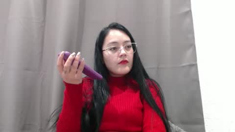 Snapshot of alisha_9997 chatting on 11/27/25, 01:02 alisha_9997 online show from 11/27/25, 01:02