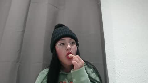 Snapshot of alisha_9997 chatting on 11/30/25, 10:03 alisha_9997 online show from 11/30/25, 10:03