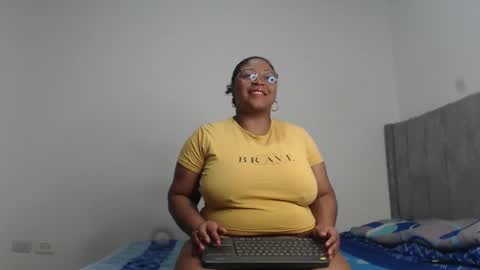 Snapshot of alisha_charm1 chatting on 02/02/26, 01:21 Alisha charm1 online show from 02/02/26, 01:21