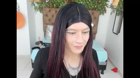 Snapshot of alishaa_nixx chatting on 03/08/25, 10:22 alishaa_nixx online show from 03/08/25, 10:22