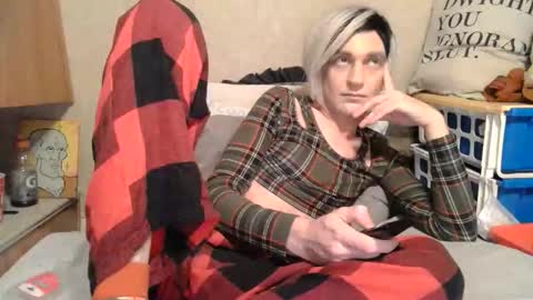 Alisha online show from 05/06/26, 02:40