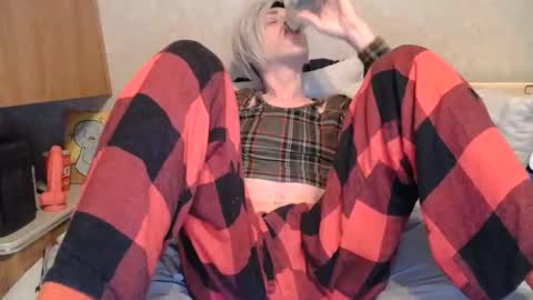 Alisha online show from 05/10/26, 09:09