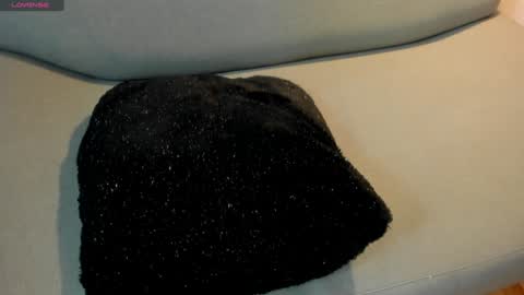           online show from 01/03/25, 03:44