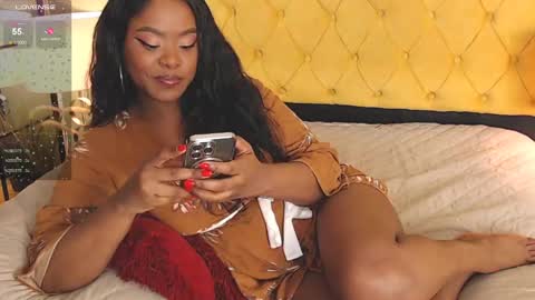 Snapshot of alishaweir chatting on 12/20/24, 01:14 Luna online show from 12/20/24, 01:14