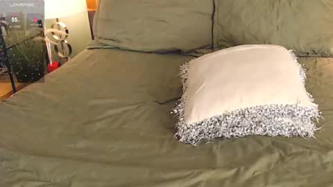 Snapshot of alishaweir chatting on 01/06/25, 11:42 Luna online show from 01/06/25, 11:42