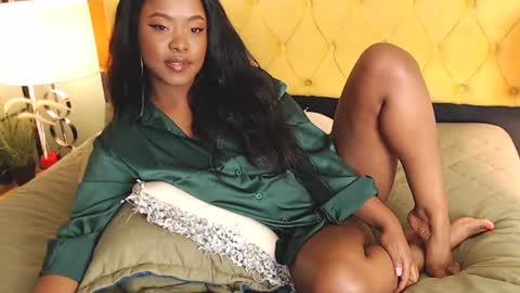 Snapshot of alishaweir chatting on 01/08/25, 09:34 Luna online show from 01/08/25, 09:34