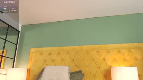 Snapshot of alishaweir chatting on 01/11/25, 12:01 Luna online show from 01/11/25, 12:01