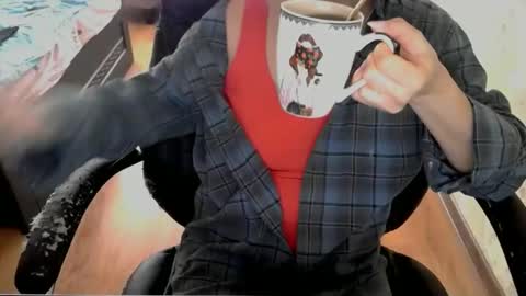 Snapshot of alisia18 chatting on 02/25/26, 10:36 Alisa online show from 02/25/26, 10:36