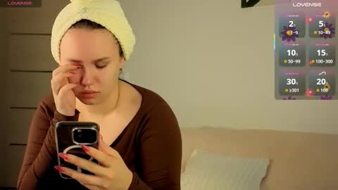 Alisia online show from 10/30/25, 08:05